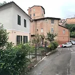 To Dream In Apartment