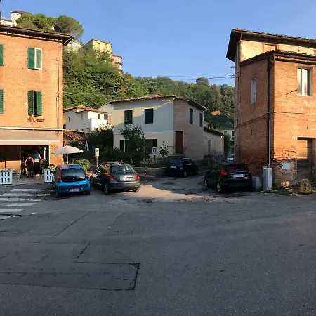 To Dream In Siena