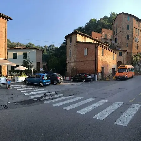 To Dream In Siena