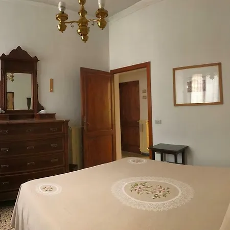 To Dream In Siena